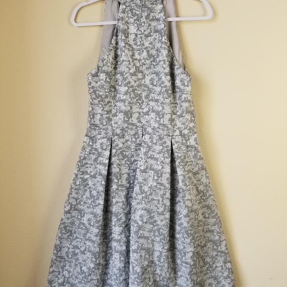 Silver dress - Picture 7 of 12